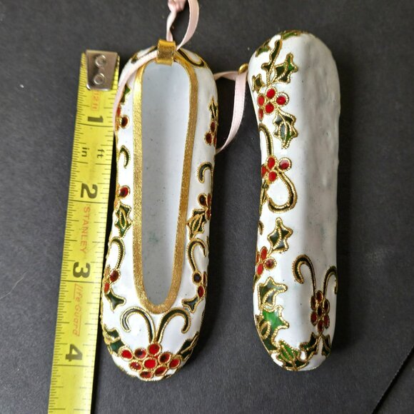 Porcelain Ballet Shoes Ornament White Gold Red Holly 4 Inch Hand Painted Holiday - Picture 7 of 8